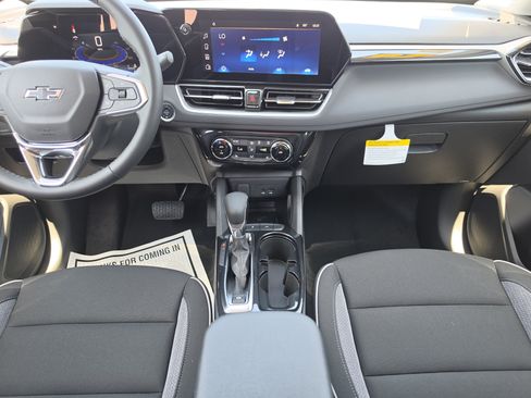 New 2026 Chevrolet TrailBlazer LT w/ Convenience Package FWD image 21
