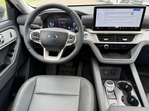 Used 2026 Ford Explorer Active w/ Active Comfort Package AWD/4WD image 14