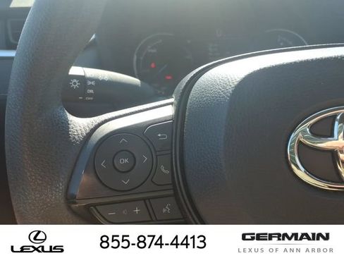 Used 2025 Toyota RAV4 LE AWD/4WD image 17