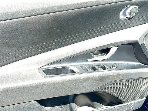 Used 2024 Hyundai Elantra SEL FWD image 16
