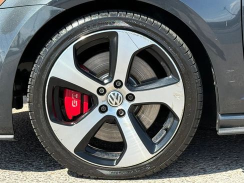 Used 2017 Volkswagen GTI Autobahn FWD image 28