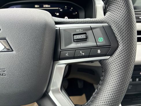 New 2026 Mitsubishi Outlander SE AWD/4WD image 24