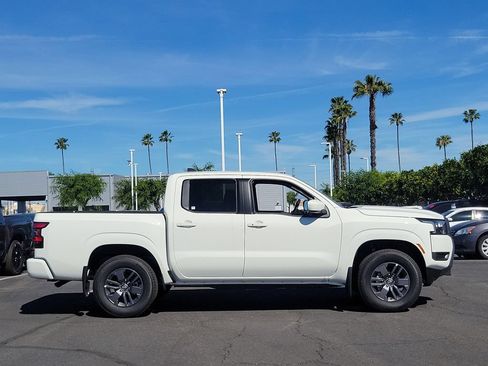 New 2026 Nissan Frontier SV w/ SV Convenience Package AWD/4WD image 22