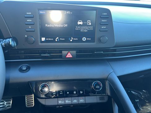 Certified 2025 Hyundai Elantra Sport image 11