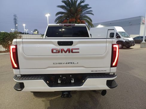 Used 2024 GMC Sierra 2500 Denali w/ Denali Reserve Package image 5