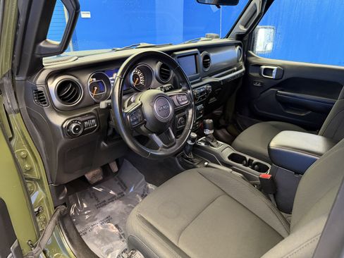 Used 2021 Jeep Wrangler Sport AWD/4WD image 11