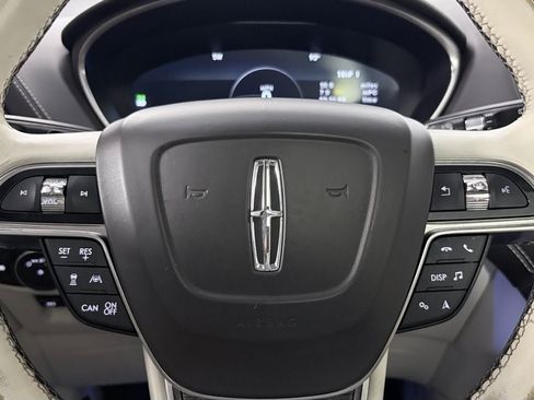Used 2020 Lincoln Nautilus Black Label w/ Cargo Utility Package AWD/4WD image 16