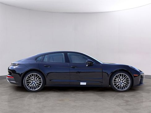 New 2025 Porsche Panamera image 9