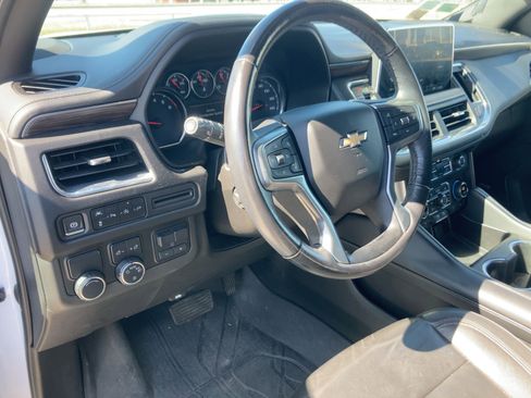 Used 2021 Chevrolet Tahoe LT w/ LT Signature Package image 4