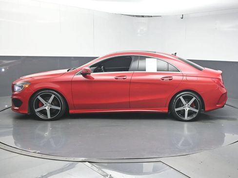 Used 2015 Mercedes-Benz CLA 250 image 5