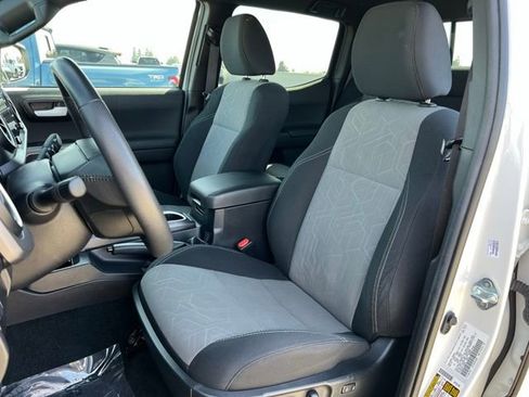 Used 2023 Toyota Tacoma TRD Off-Road w/ Black Out Package (TMS) image 17