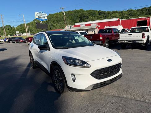 Used 2022 Ford Escape SEL w/ SEL Stealth AWD Package image 3