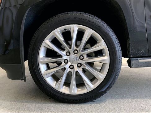 Used 2019 Cadillac Escalade Premium Luxury RWD image 6