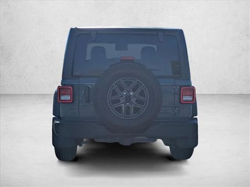 Used 2024 Jeep Wrangler Sport S image 6
