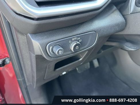 Used 2021 Chevrolet TrailBlazer LS FWD image 16