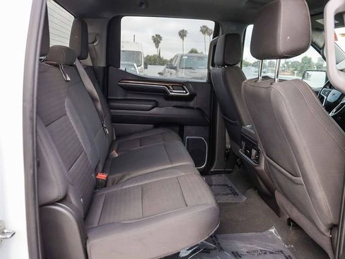Used 2024 Chevrolet Silverado 1500 LT Trail Boss AWD/4WD image 19