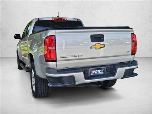Used 2018 Chevrolet Colorado LT w/ LT Convenience Package RWD image 6