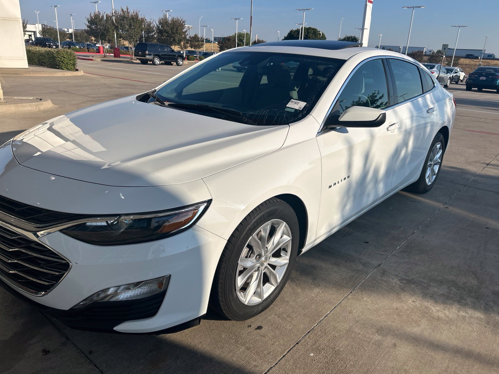 Used 2024 Chevrolet Malibu LT FWD image 1