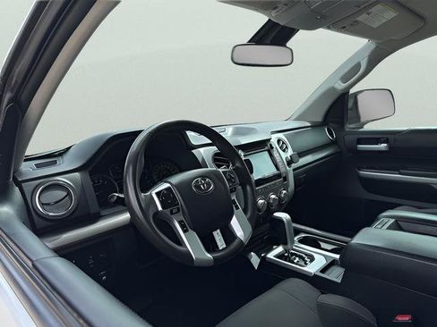 Used 2019 Toyota Tundra SR5 w/ SR5 Upgrade Package AWD/4WD image 21