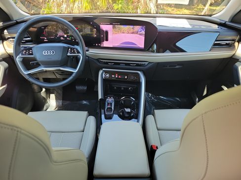 Certified 2025 Audi Q5 Premium w/ Premium Plus AWD/4WD image 12