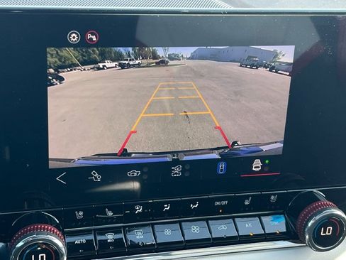 New 2026 GMC Canyon AT4X w/ AT4X AEV Edition AWD/4WD image 16