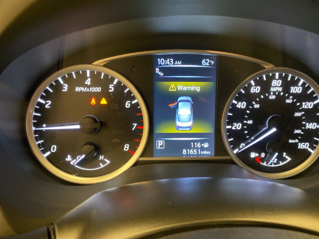 Used 2017 Nissan Sentra SR w/ Driver's Assist Package FWD image 17