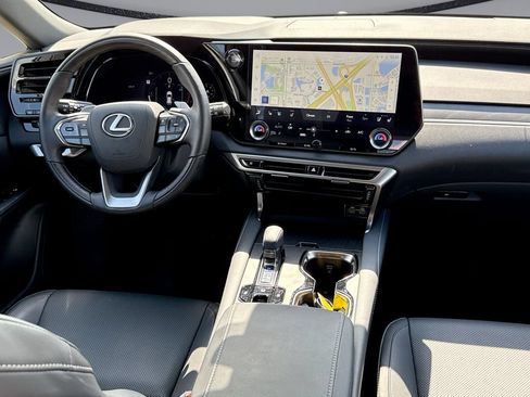 Used 2026 Lexus RX 350 Premium w/ Accessory Package (Z1) FWD image 19