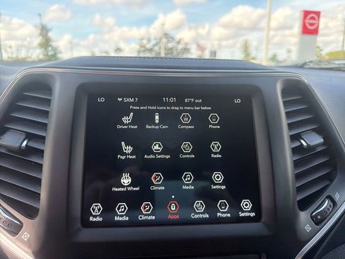 Used 2022 Jeep Cherokee Latitude Lux image 35