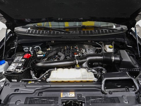 Used 2025 Ford Expedition Tremor AWD/4WD image 39