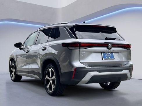 New 2026 Volkswagen Tiguan SE FWD image 6