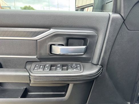 Used 2026 RAM 2500 Big Horn AWD/4WD image 32