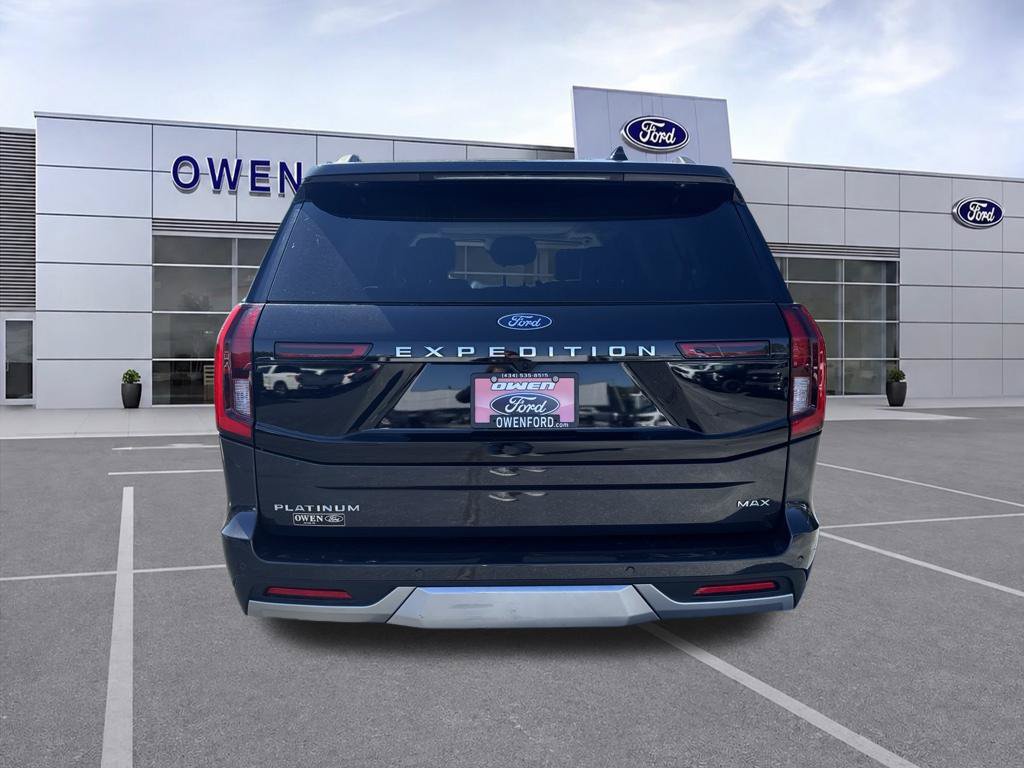 Used 2025 Ford Expedition Max Platinum w/ Driver's Package AWD/4WD image 4