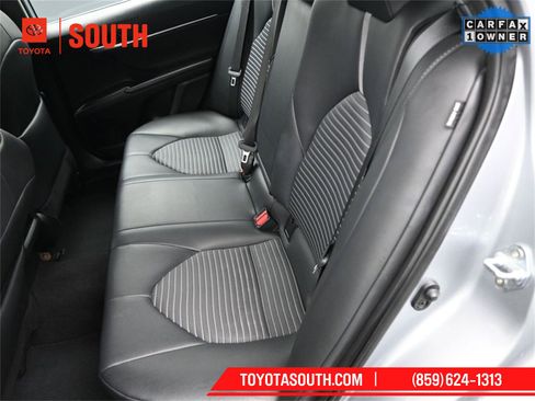 Used 2024 Toyota Camry SE image 23