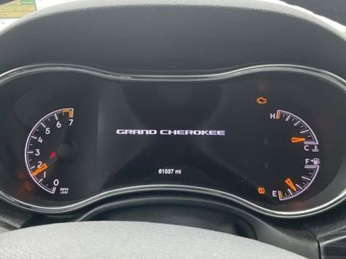 Used 2020 Jeep Grand Cherokee Limited image 6