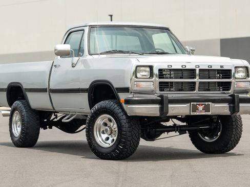 Used 1991 Dodge D/W Truck 350 image 1