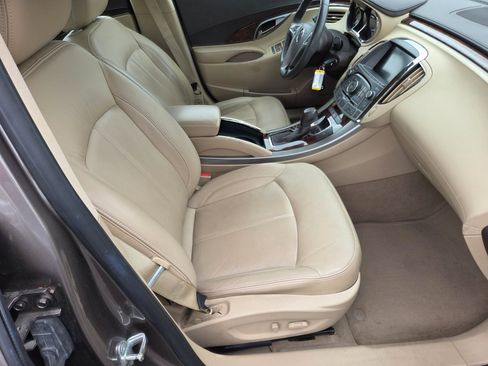 Used 2011 Buick LaCrosse CXL w/ Entertainment Package FWD image 15