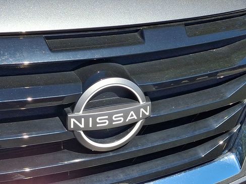 Used 2025 Nissan Pathfinder SV AWD/4WD image 5