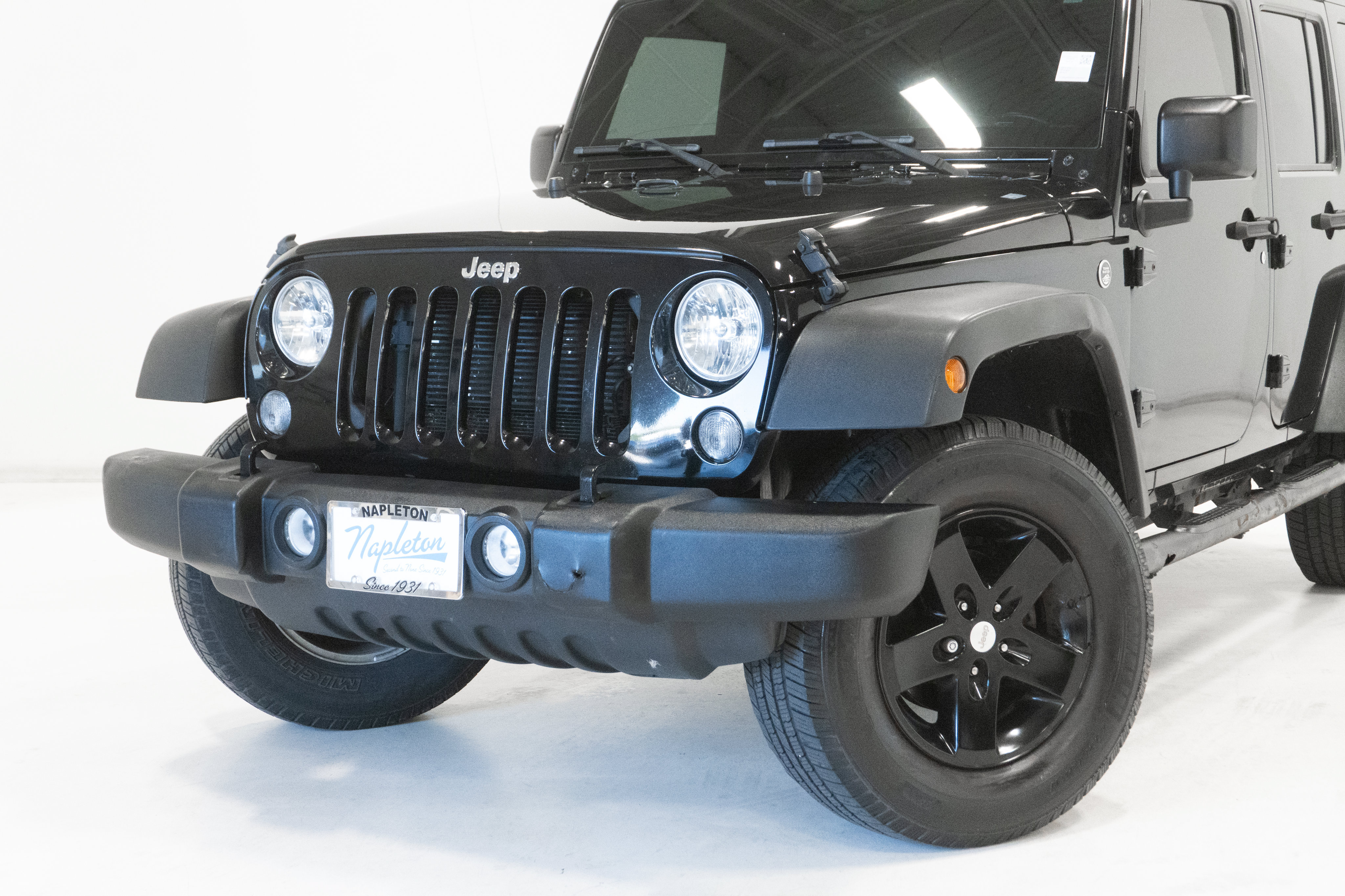 Used 2015 Jeep Wrangler Unlimited Sport w/ Quick Order Package 24S AWD/4WD image 2