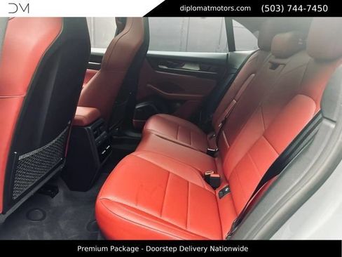 Used 2025 Porsche Macan 4 Electric w/ Premium Package AWD/4WD image 23