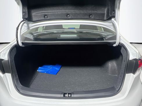 Used 2026 Toyota Corolla LE FWD image 32