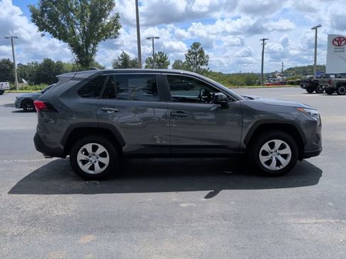 Used 2023 Toyota RAV4 LE FWD image 7