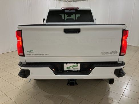 Used 2024 Chevrolet Silverado 3500 High Country w/ High Country Premium Package image 4
