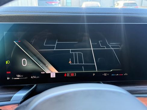 Used 2023 BMW 740i image 14