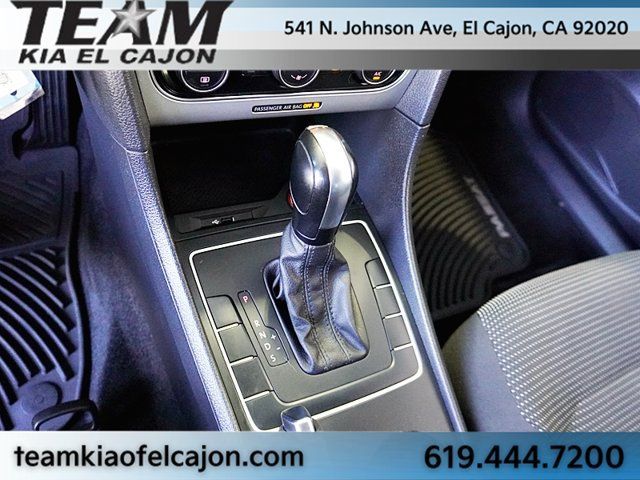 Used 2016 Volkswagen Passat 1.8T S FWD image 30