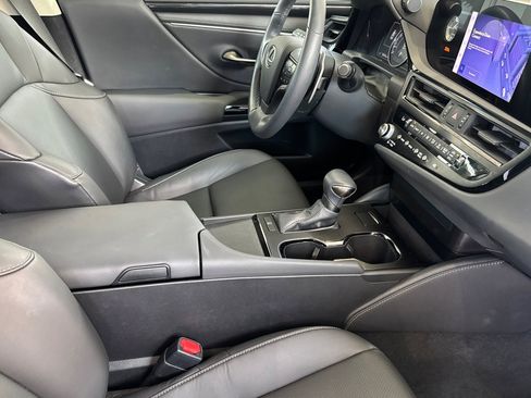 Certified 2023 Lexus ES 350 w/ Accessory Package (Z2) FWD image 19