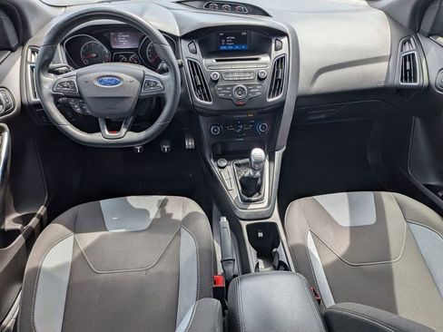 Used 2017 Ford Focus ST FWD image 19