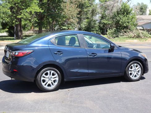Used 2018 Toyota Yaris iA FWD image 4