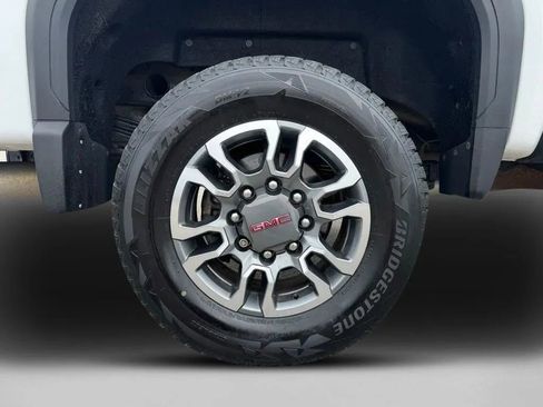 Used 2022 GMC Sierra 2500 SLE w/ SLE Convenience Package AWD/4WD image 26