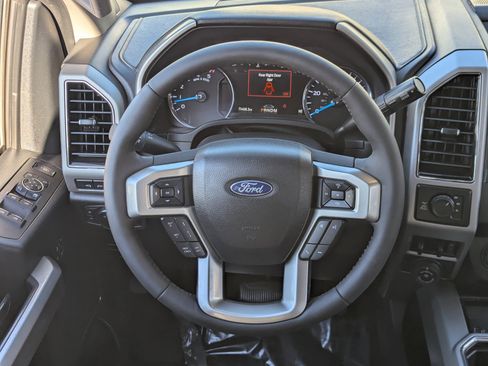 Used 2021 Ford F250 Lariat AWD/4WD image 19