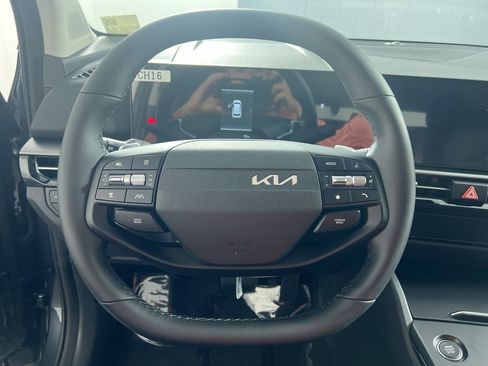 New 2026 Kia Sportage S AWD/4WD image 17